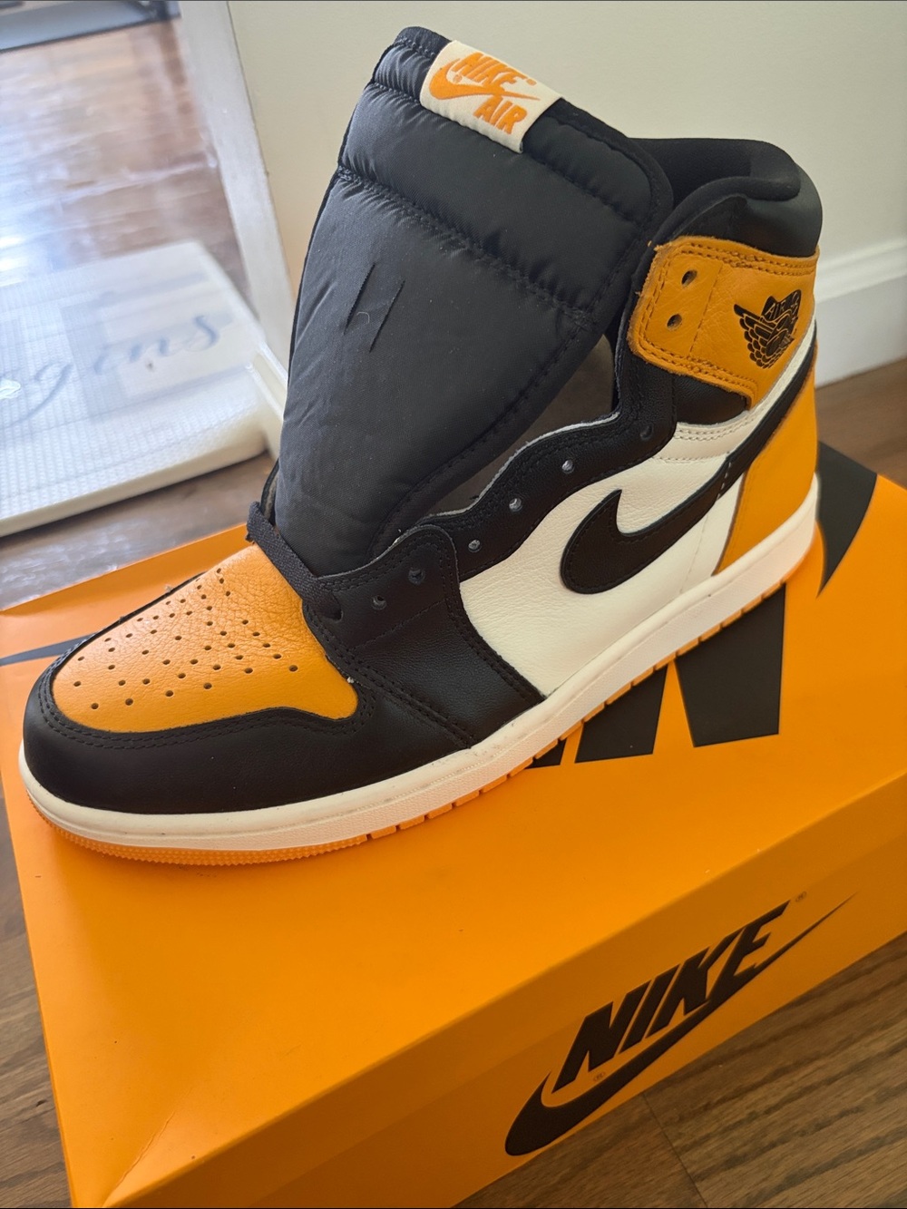 Nike Air Jordan 1 High OG Black/Orange/White Men's Sneakers*Taxi 1s**